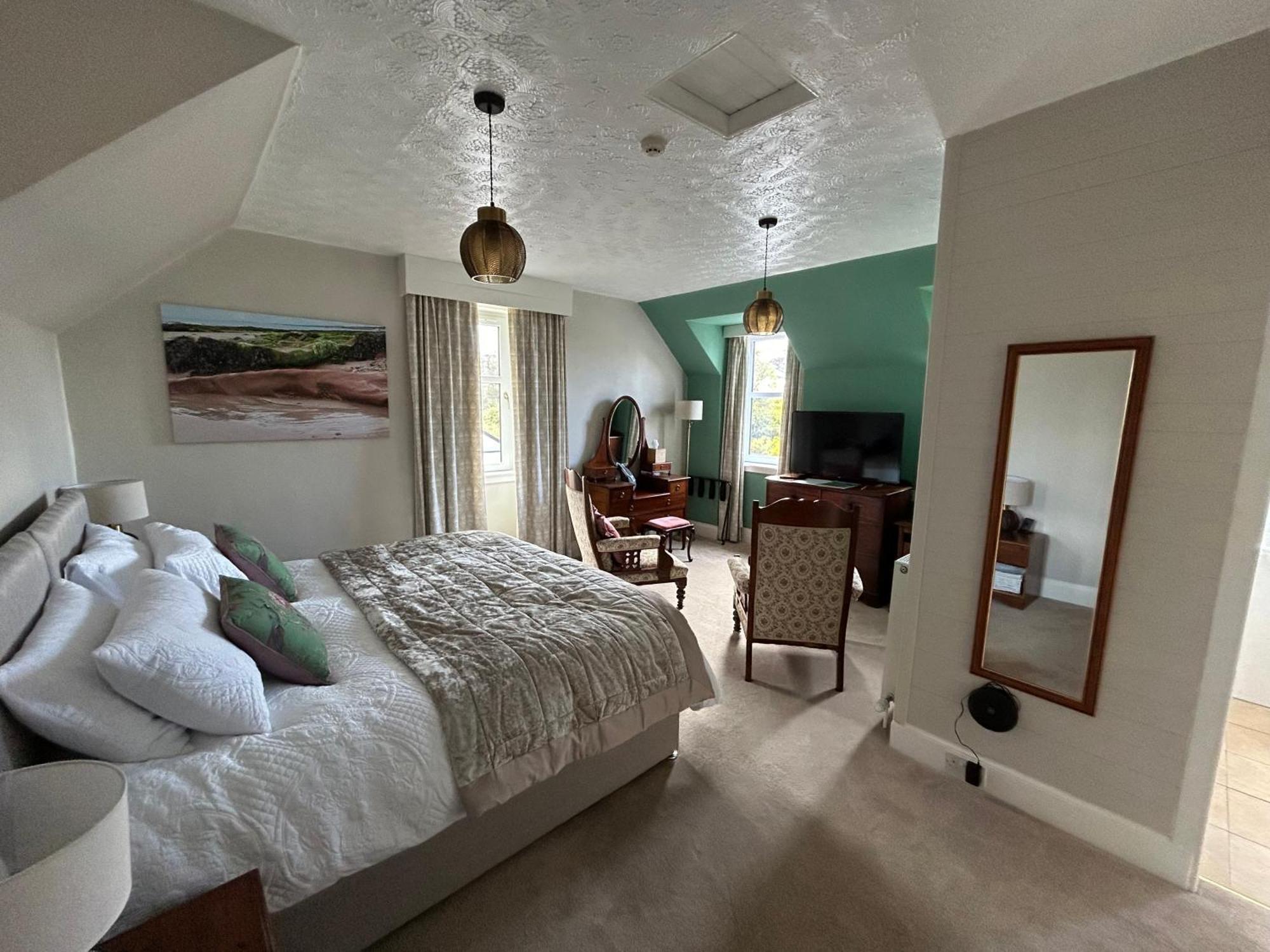 Glen Lyon Lodge Bed And Breakfast Нерн Екстер'єр фото